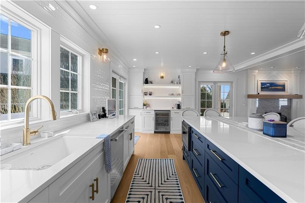 250 Allston Ave - Photo 7 of 41