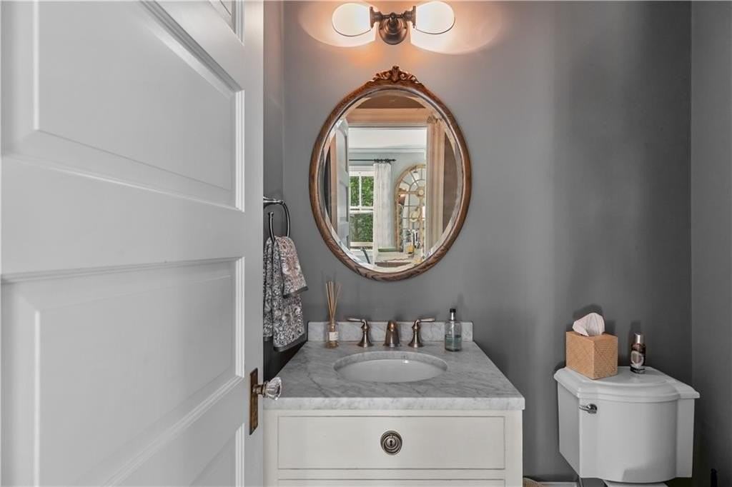 132 Ruggles Avenue - Photo 4 of 24