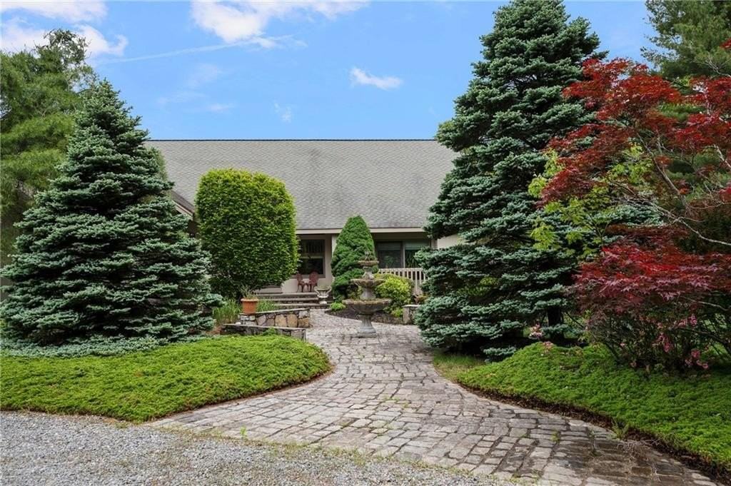 633 Chesnut Hill Road - Photo 2 of 44