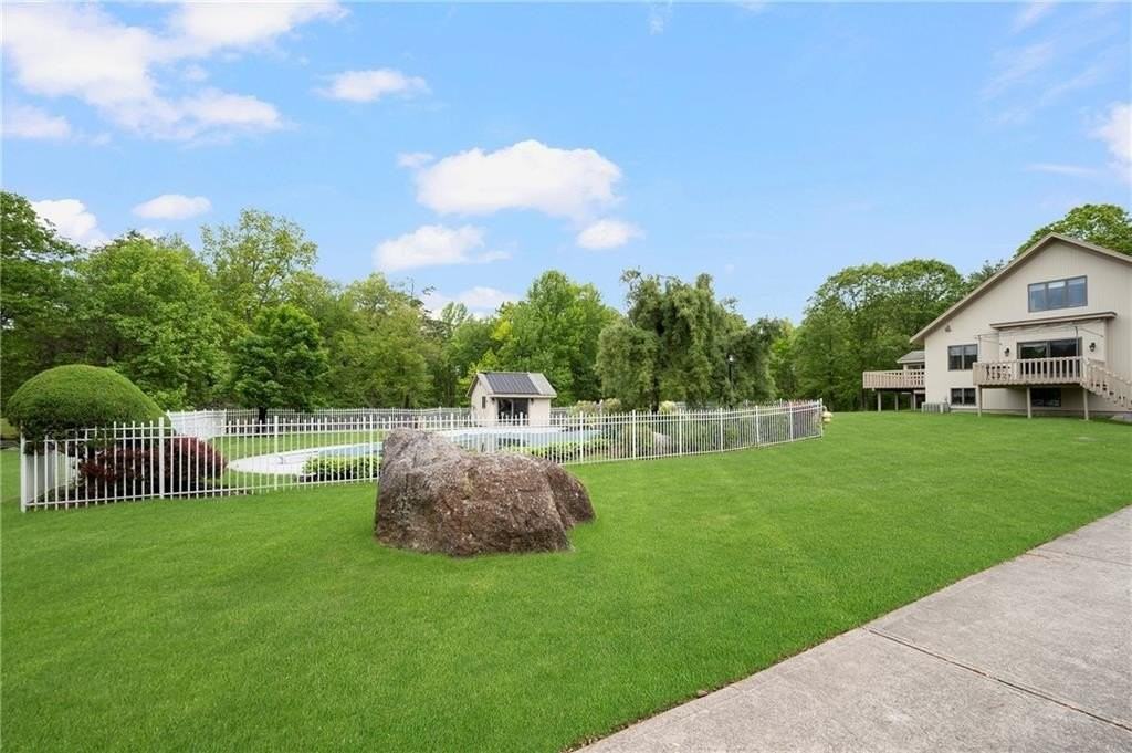 633 Chesnut Hill Road - Photo 6 of 44