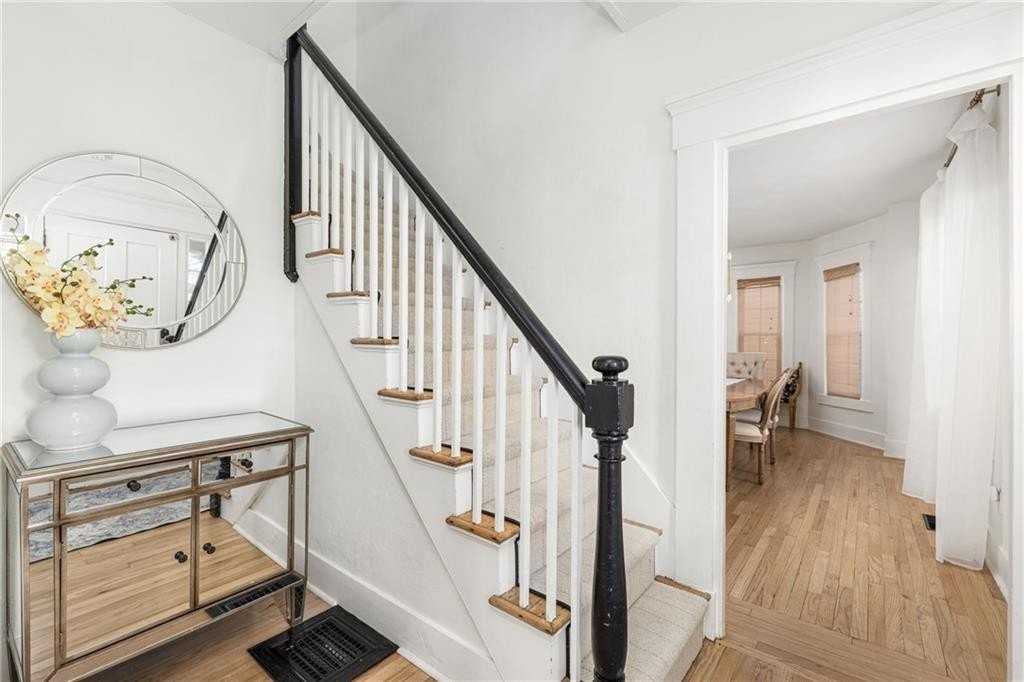 17 Old Beach Road - Photo 5 of 43