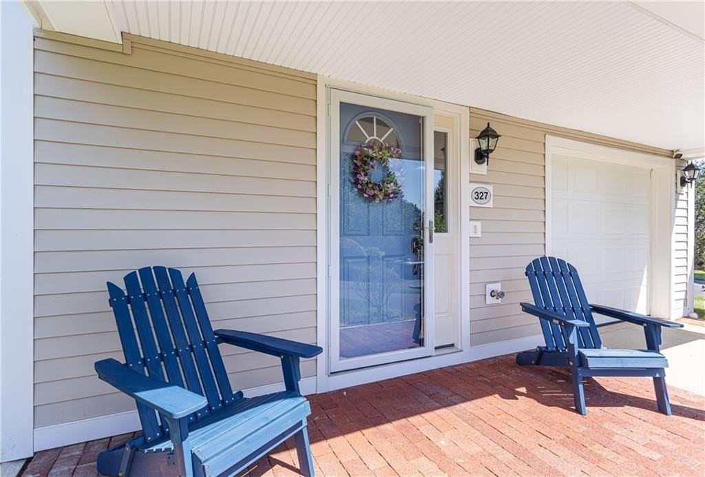 327 Corey Lane - Photo 3 of 30