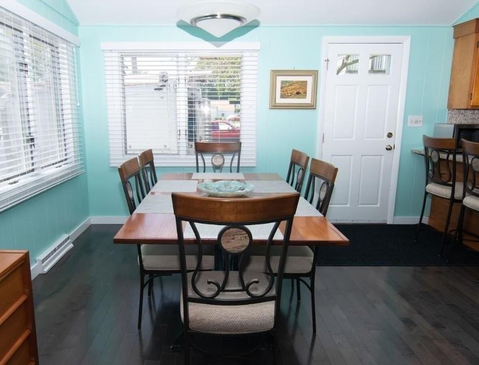 15 Treasure Road - Photo 4 of 10