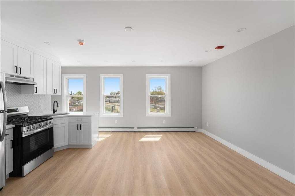 735 Broadway Unit 3f #3F - Photo 3 of 11