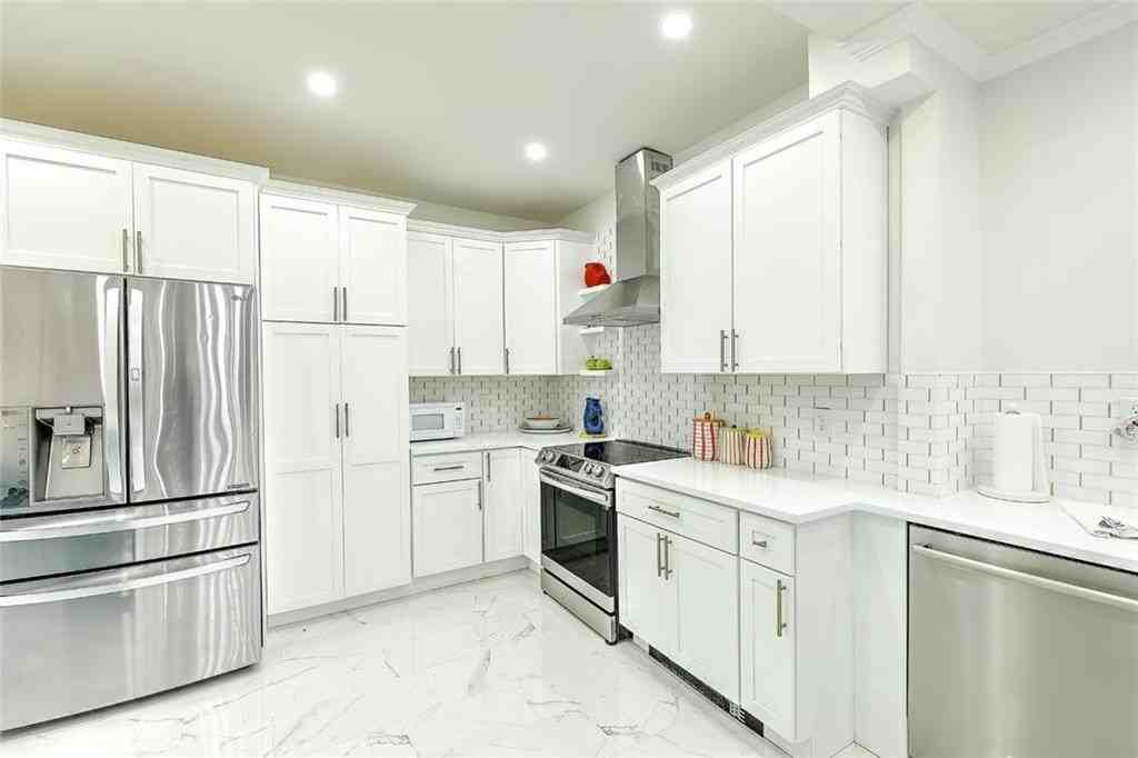 27 S Baptist St - Photo 4 of 39