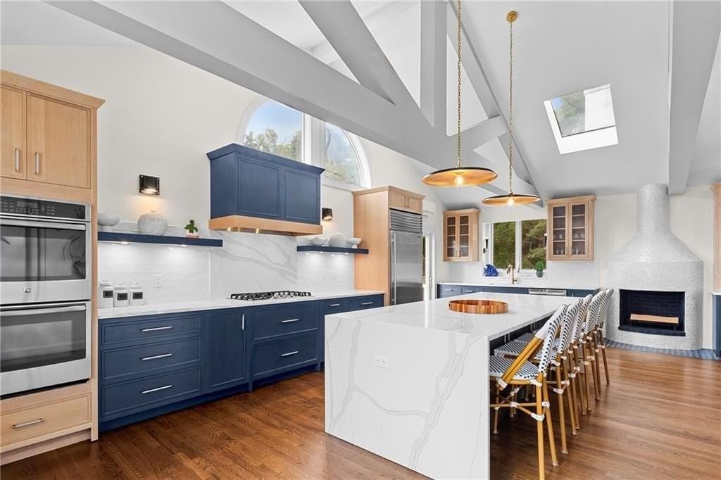 1 Harbor View Drive - Photo 3 of 50