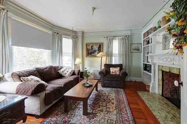 616 Thames Street #1 - Photo 5 of 22