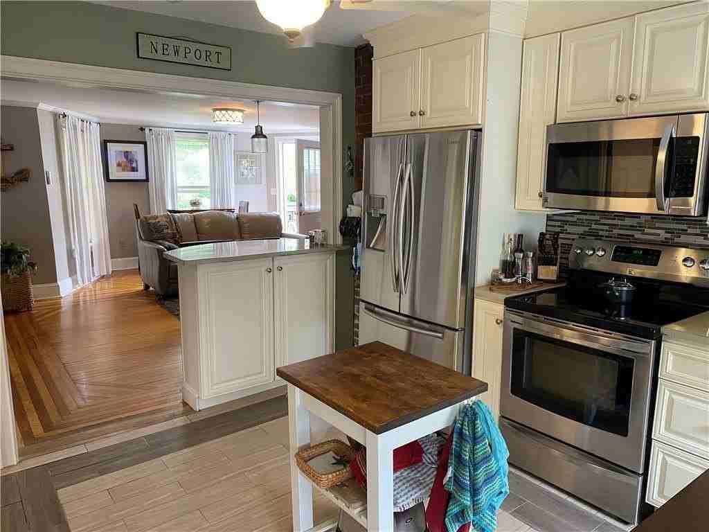 4 Hammond Street #5 - Photo 7 of 17