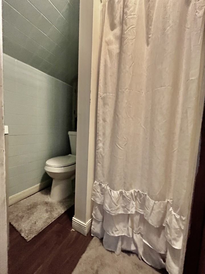 412 North Martin Street - Photo 6 of 10