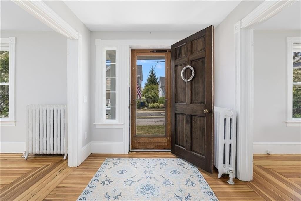 10 Eustis Ave - Photo 4 of 48