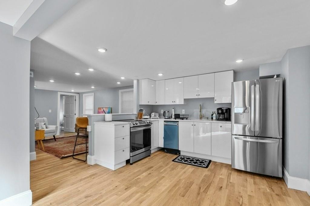 382 Spring Street #1