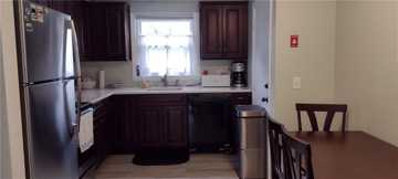 featured image of 4 Almy Court #1