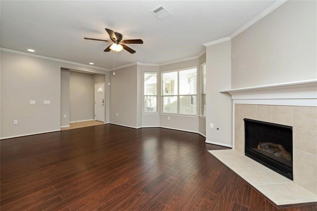 13600 Breton Ridge Street - Photo 5 of 40