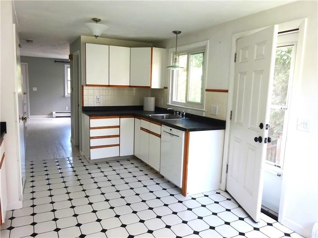 3 Southmayo Street #A - Photo 4 of 23