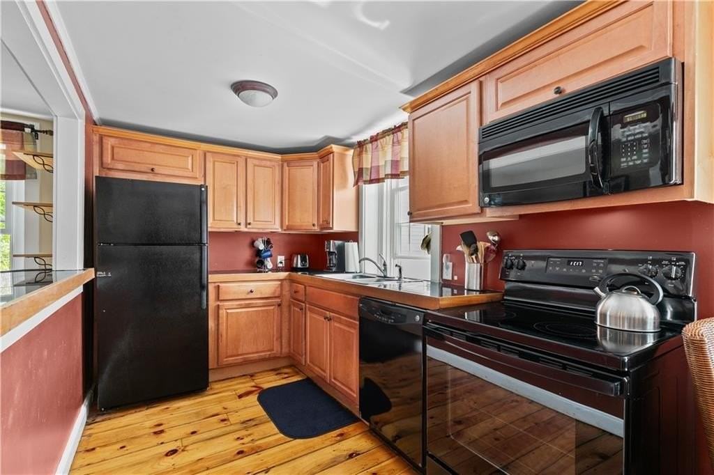 6 Hammond Street #4 - Photo 7 of 25