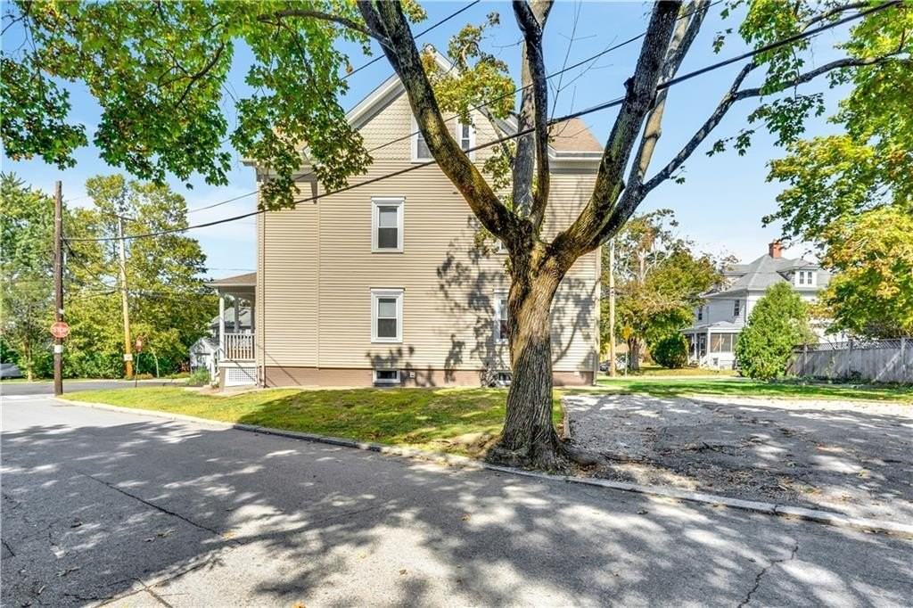 311 Highland Avenue #1 - Photo 3 of 14