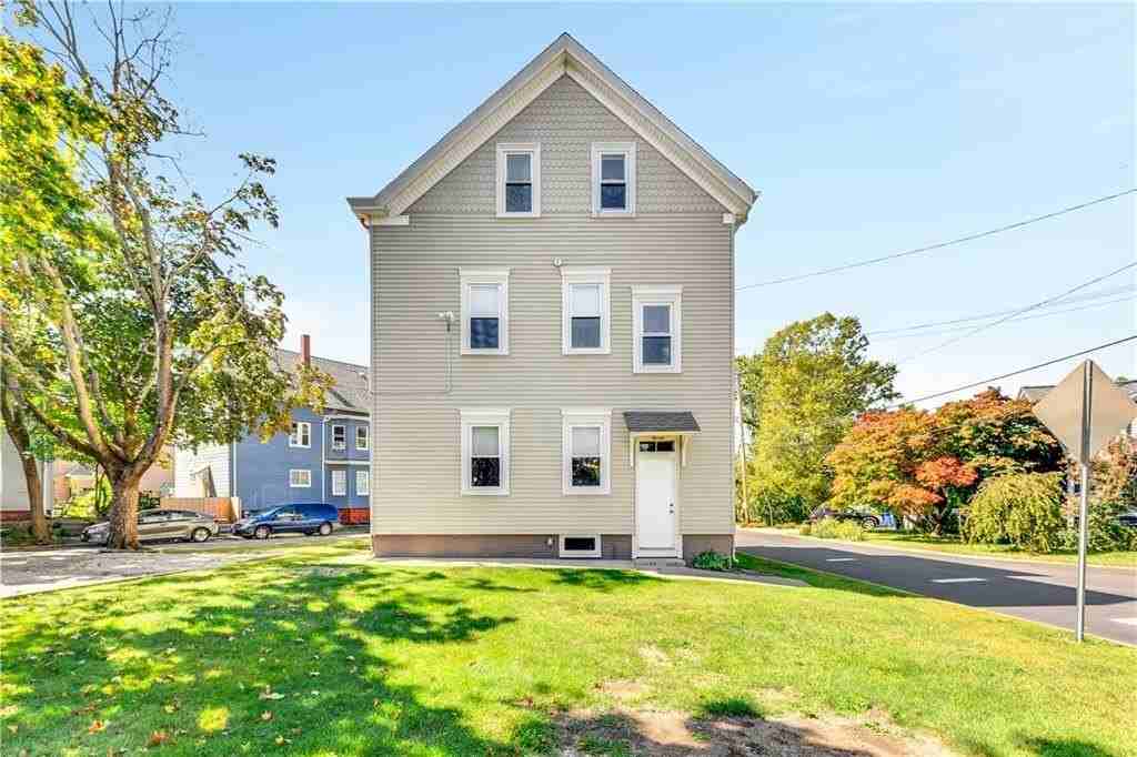 311 Highland Avenue #1 - Photo 5 of 14