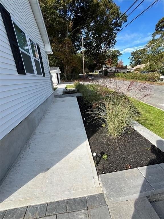 535 Hancock Street - Photo 4 of 40