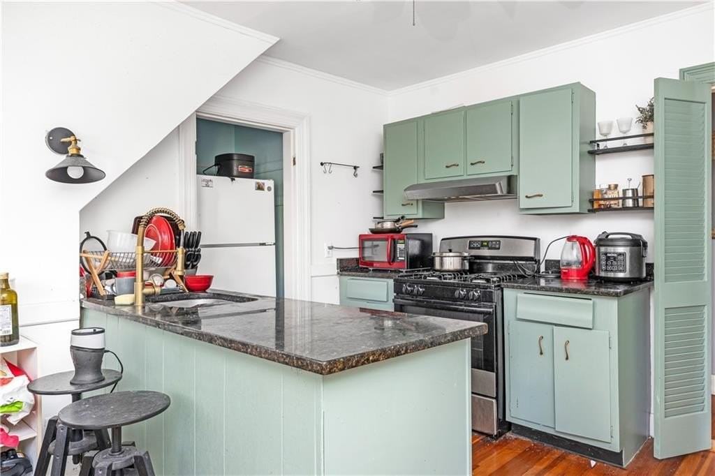 21 Elton Street #3 - Photo 7 of 14