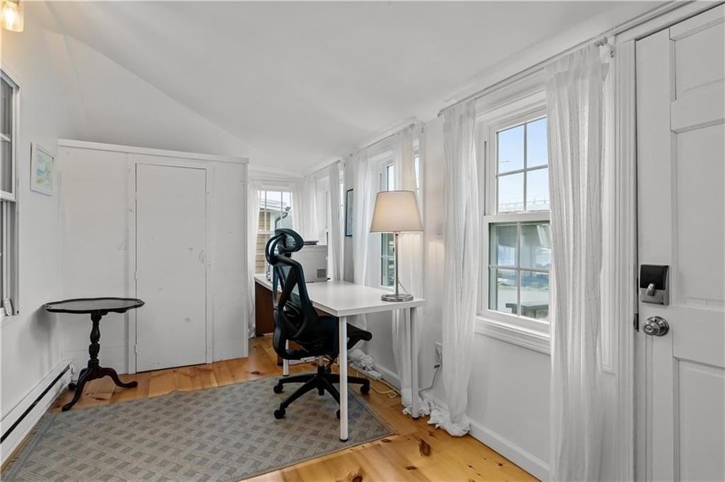 190 Railroad Ave - Photo 7 of 32