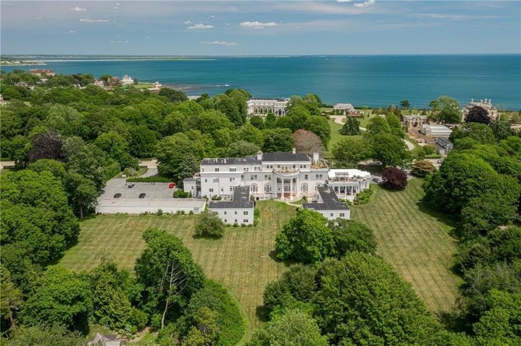 553 Bellevue Ave #1 - Photo 2 of 22