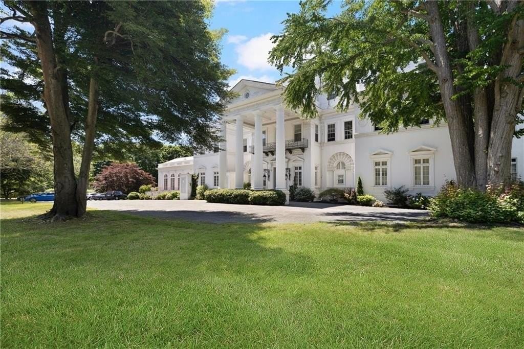 553 Bellevue Ave #1 - Photo 3 of 22