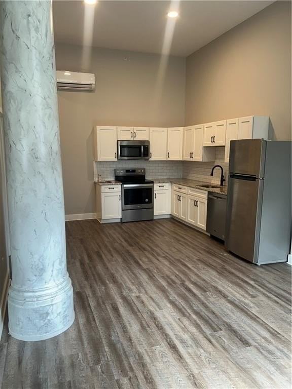 18 Spruce St Apt 108 #108 - Photo 3 of 19