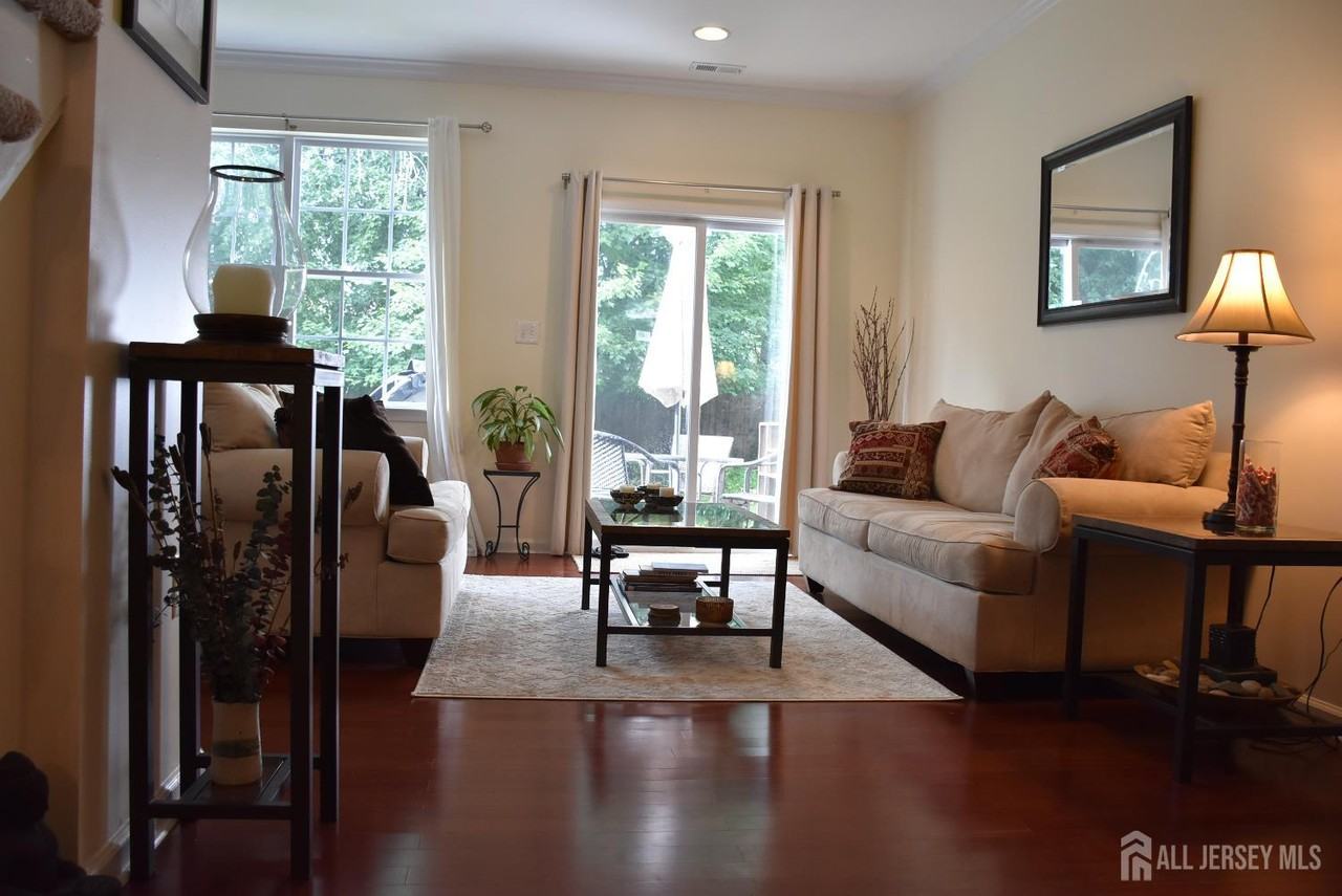 65 Heath Court - Photo 2 of 19