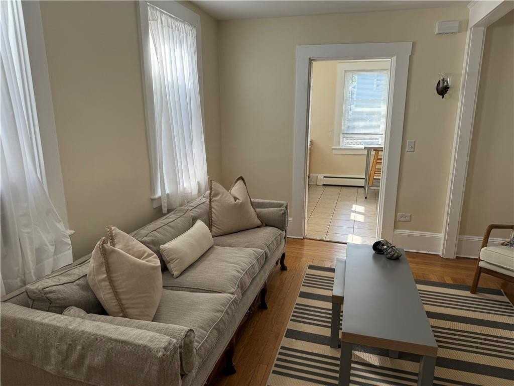 49 Connection St - Photo 2 of 34