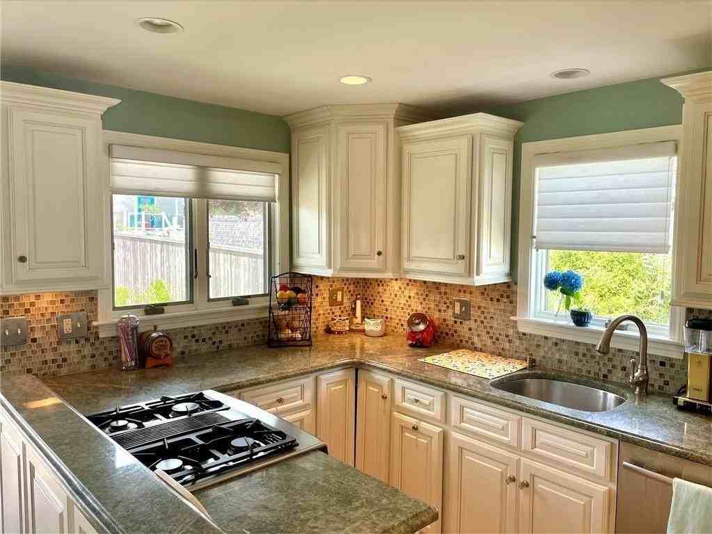 57 Green Street - Photo 3 of 43