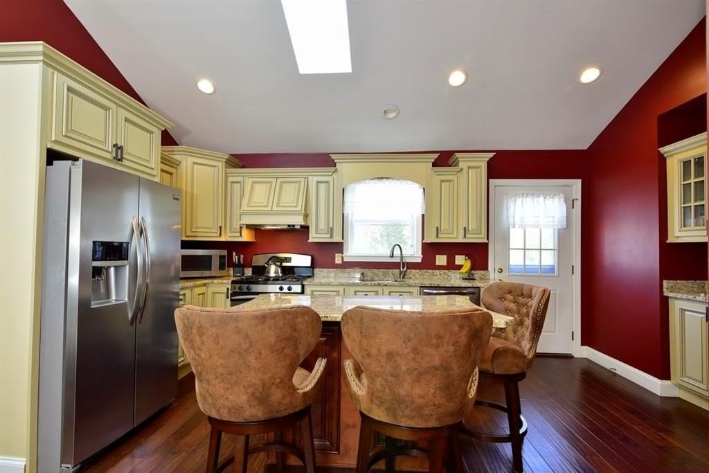 62 Reposa Square - Photo 6 of 22