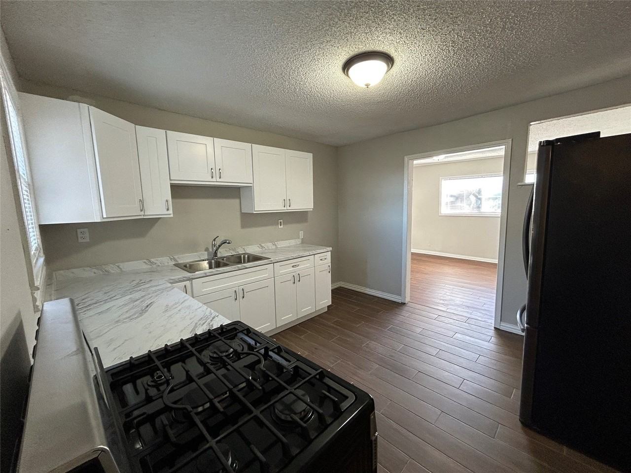 5409 Vesta Farley Rd - Photo 2 of 14