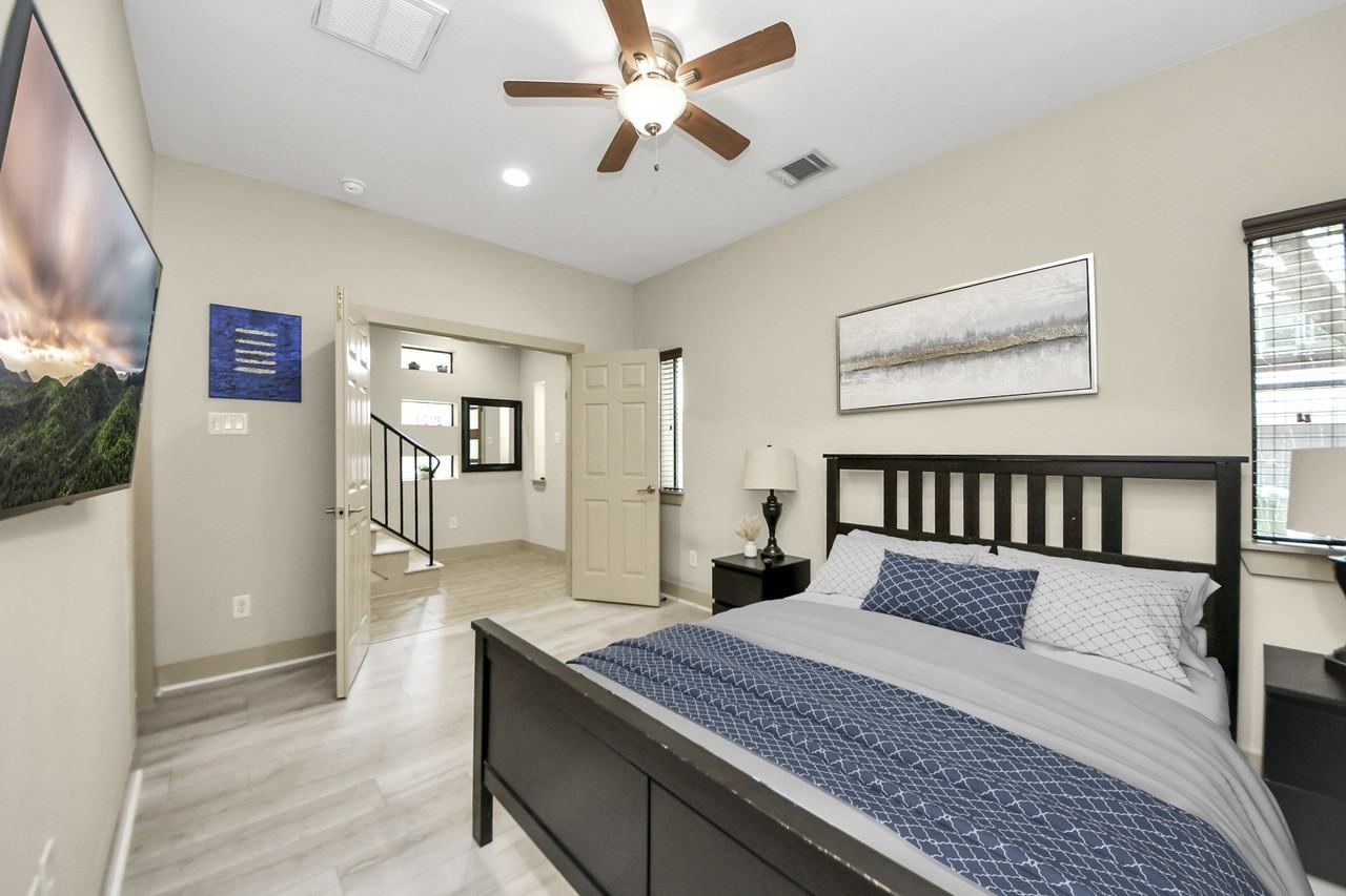 4510 Inker St - Photo 4 of 43