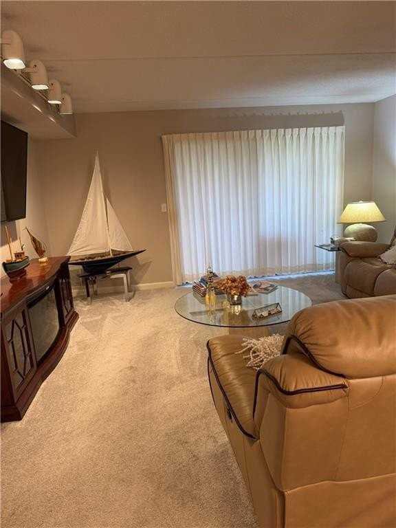 650 E Greenwich Ave Unit 207 #207 - Photo 3 of 14