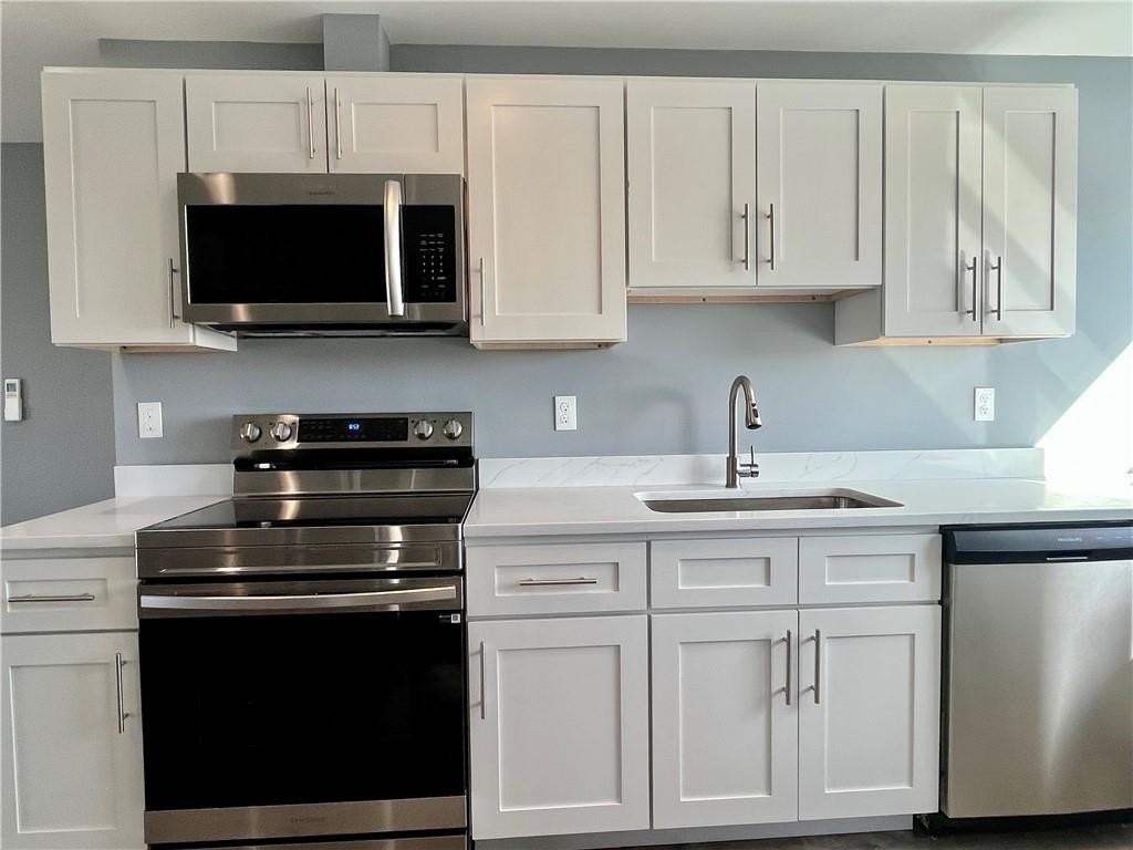 190 E Main Rd Ste 3 #3 - Photo 3 of 17