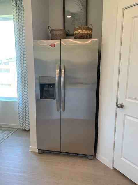 415 Robin St - Photo 7 of 9