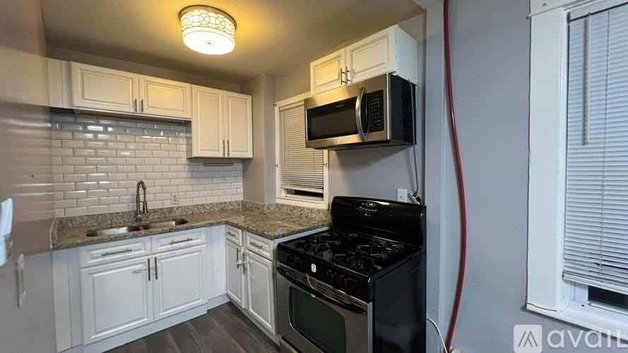 42 De Soto St Apt 1 #1 - Photo 2 of 15