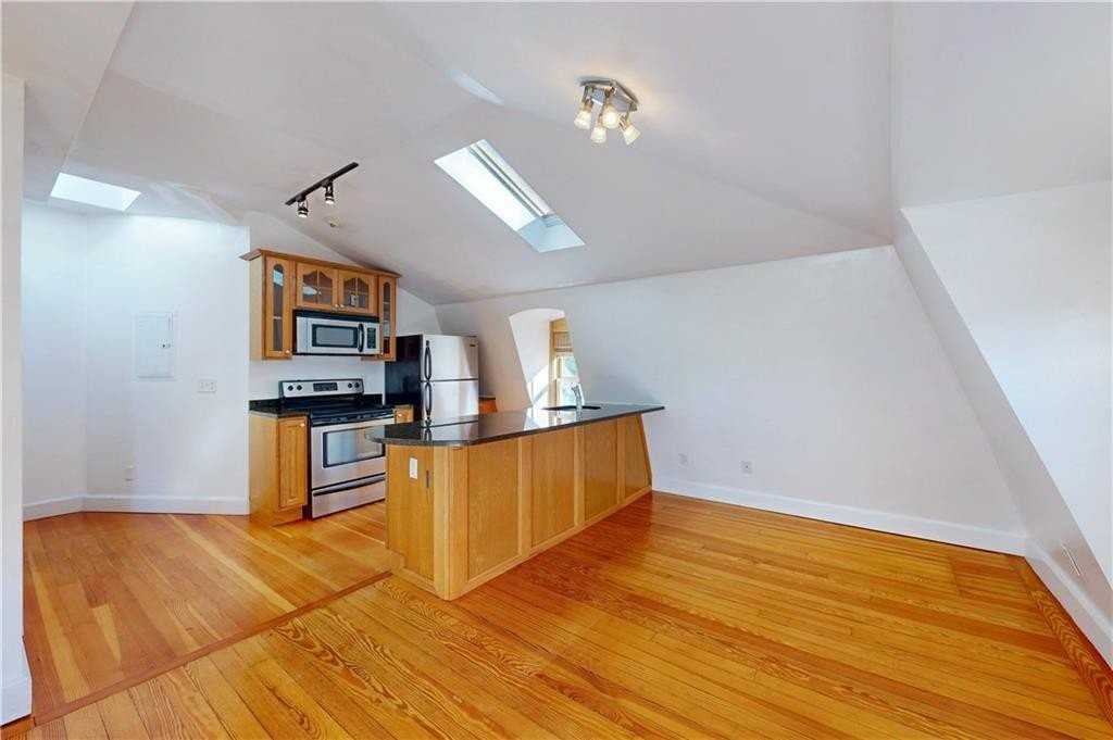 54 Halsey Street #6 - Photo 4 of 21