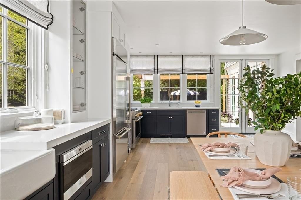 81 Roseneath Avenue - Photo 6 of 29