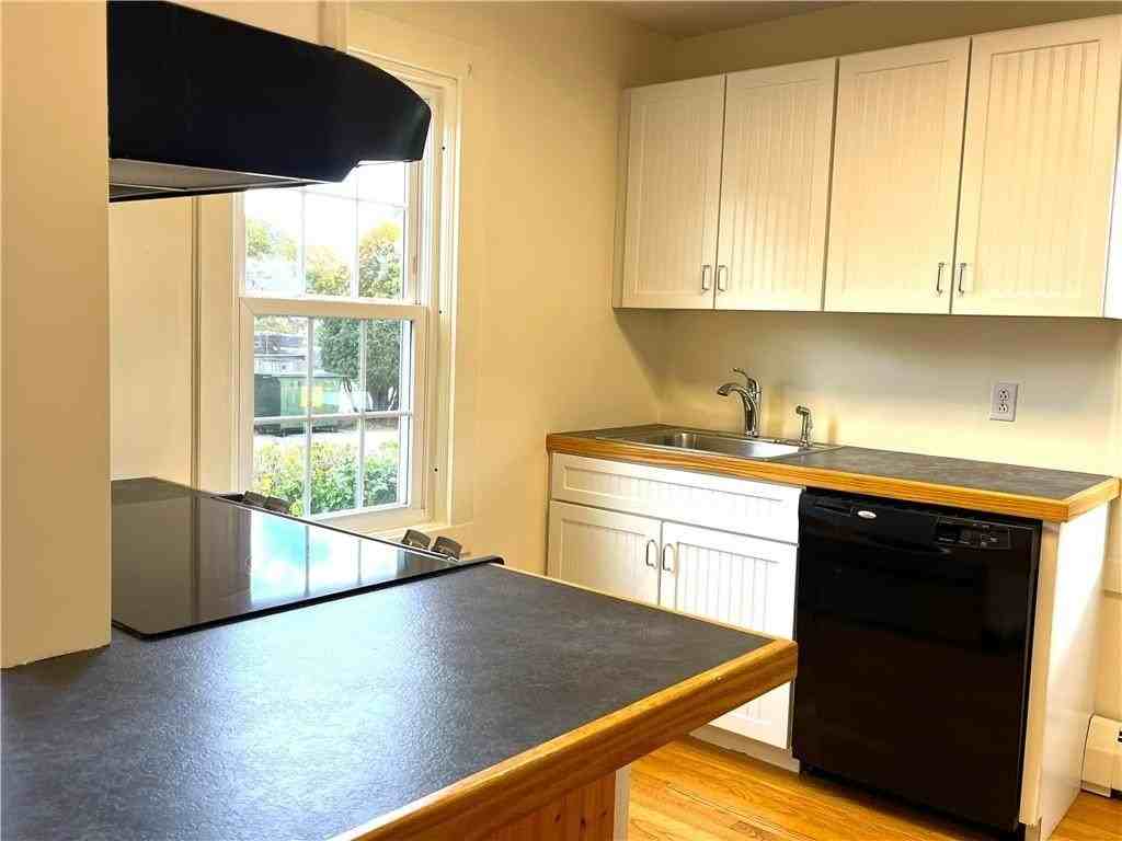 44 Phillips Street #1L - Photo 5 of 15