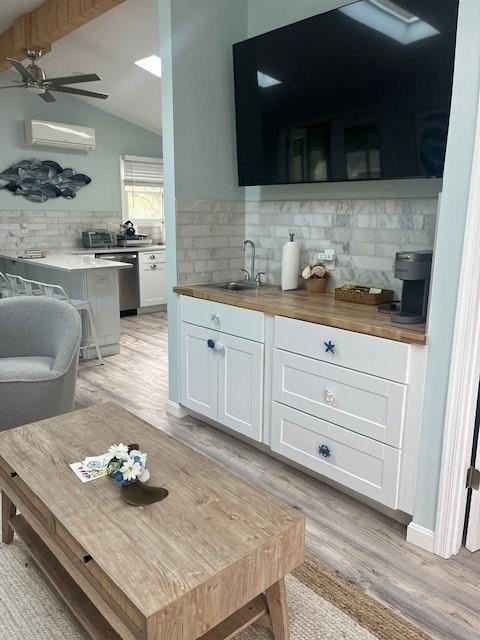 36 Burnham Street - Photo 4 of 14