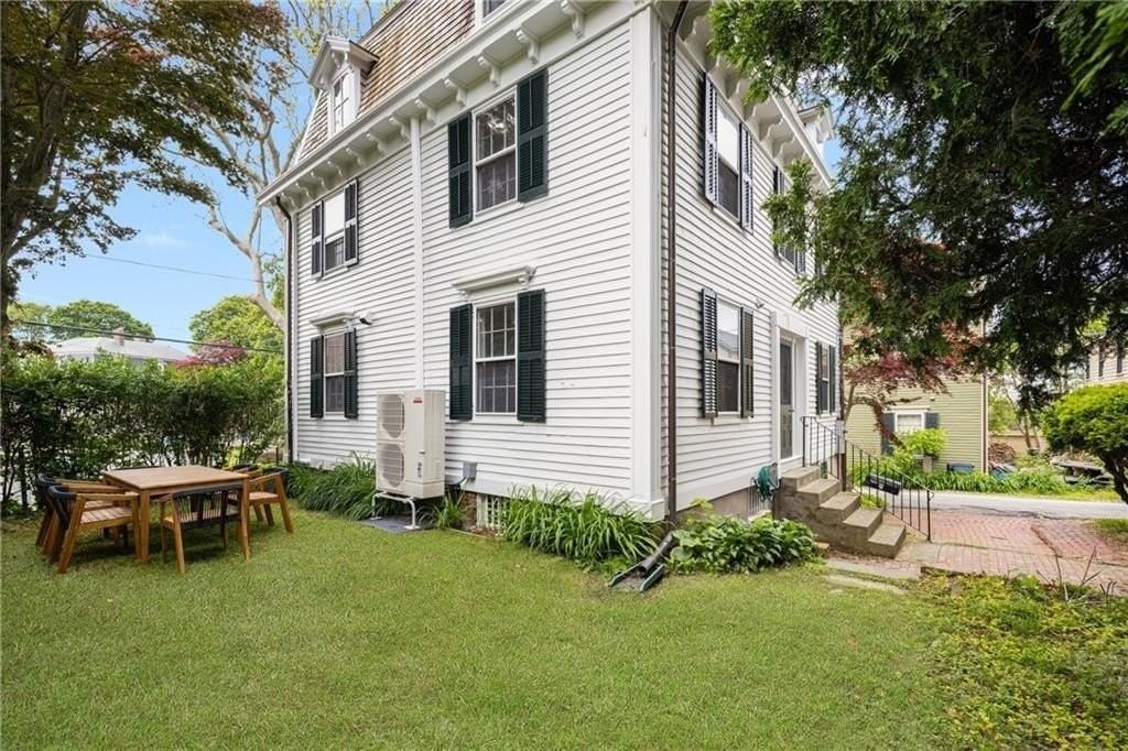 24 Barney St - Photo 6 of 46
