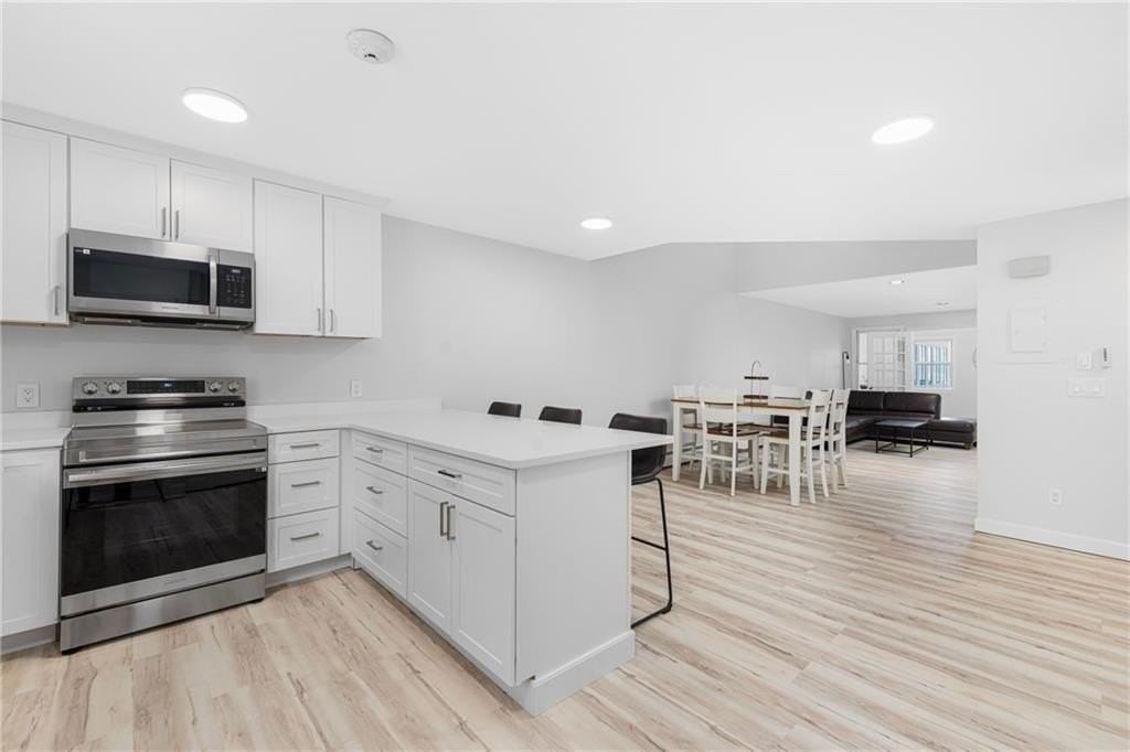 458 Thames Street #B - Photo 4 of 39