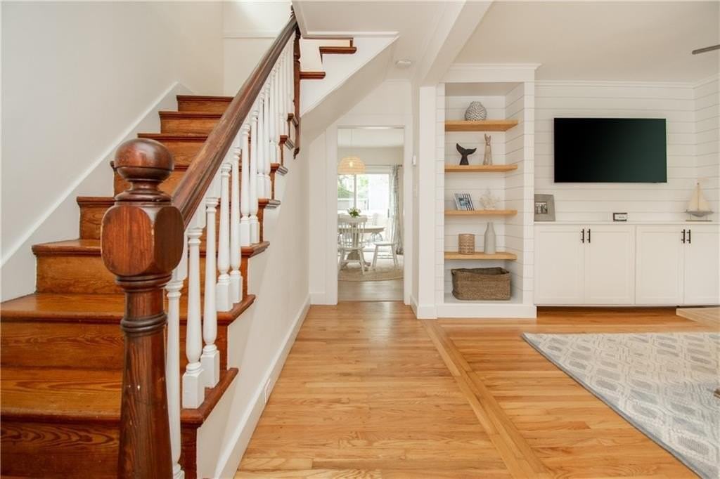 33 Slocum Street - Photo 3 of 31