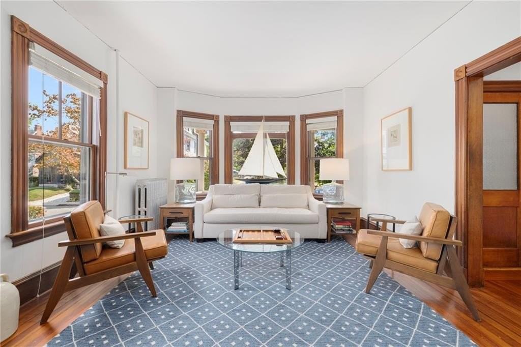 14 Greenough Place #B - Photo 4 of 31