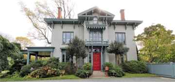 featured image of 443 Bellevue Avenue