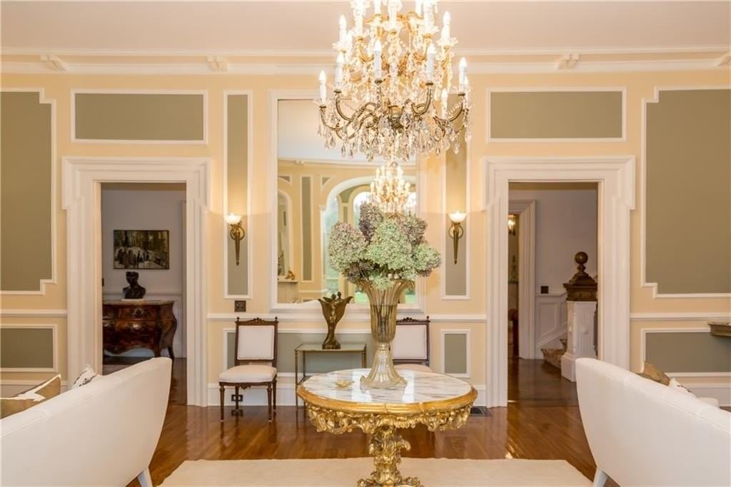 443 Bellevue Avenue - Photo 6 of 49