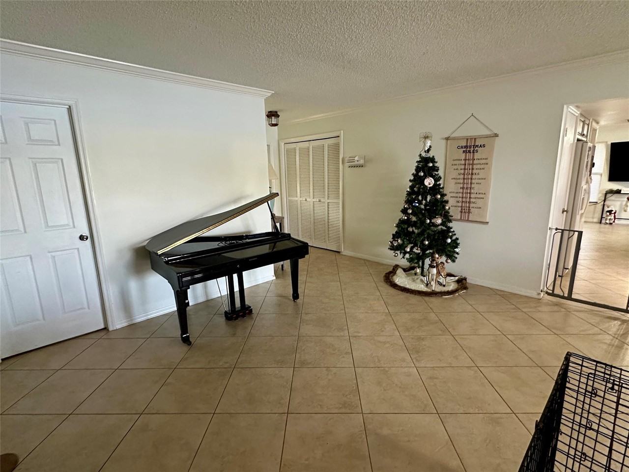 6657 Paul Mar Drive - Photo 4 of 22