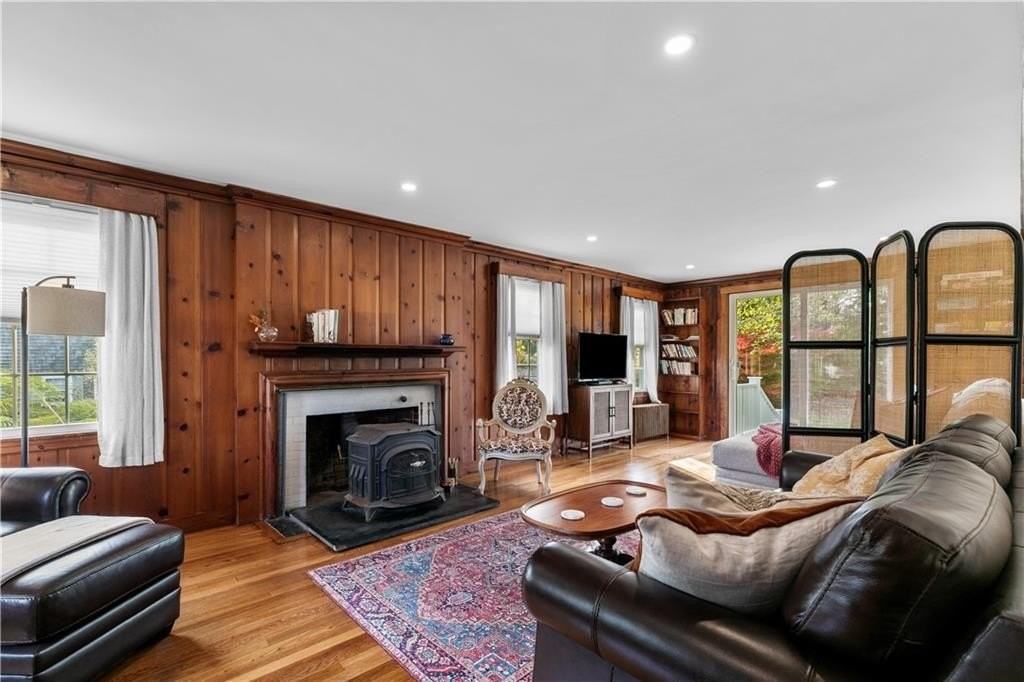 72 Kane Avenue - Photo 7 of 26