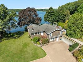 featured image of 14 Betty Hill Road